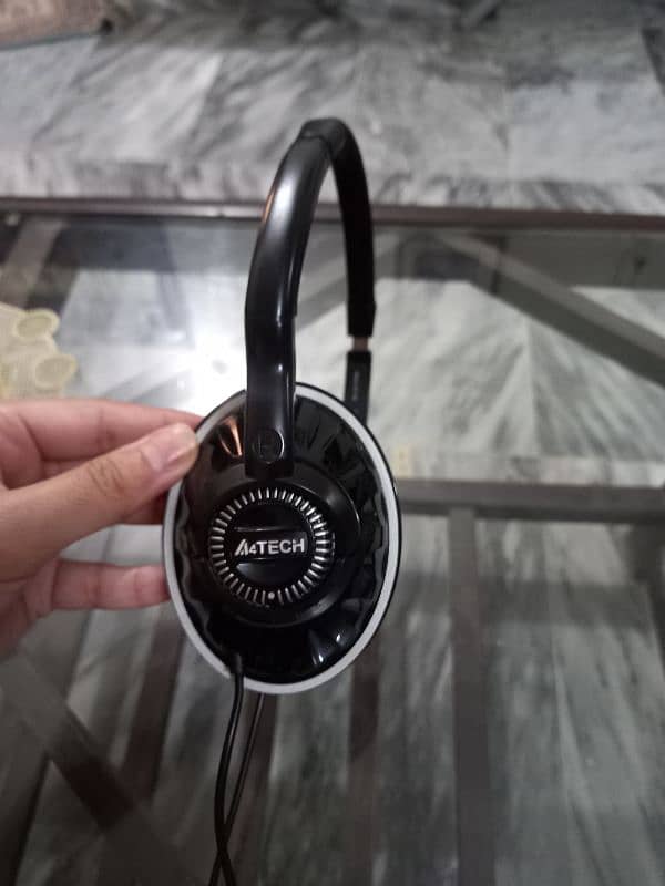 A4tech HS-700 Gaming headset 0