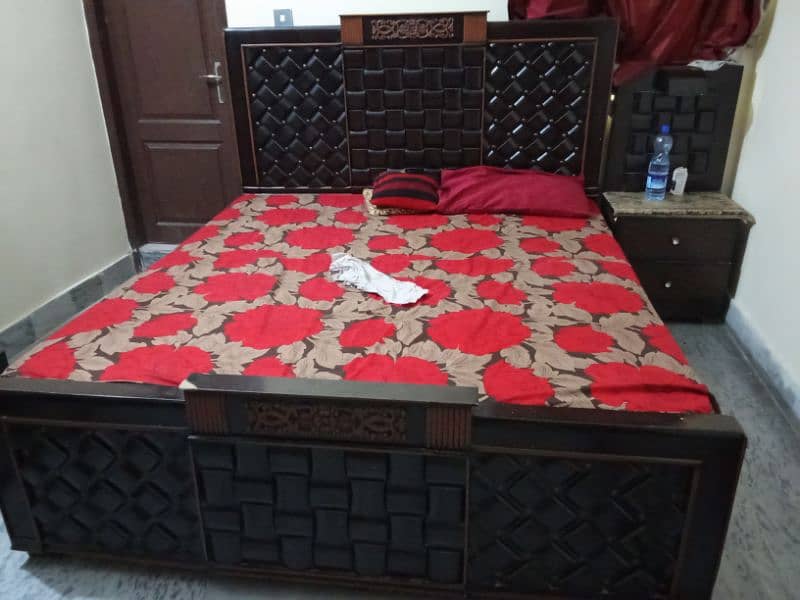 King Size bed , dressing and side tables 0