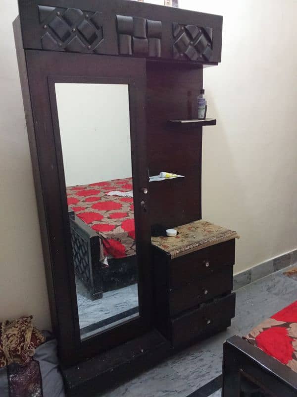 King Size bed , dressing and side tables 4
