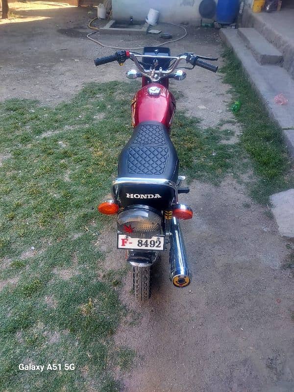 wattsapp numbr 03180853229 7