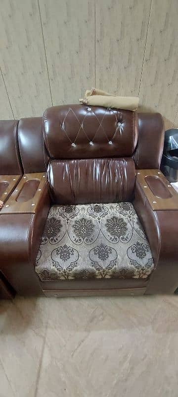 brown sofa set fresh and neat condition 2