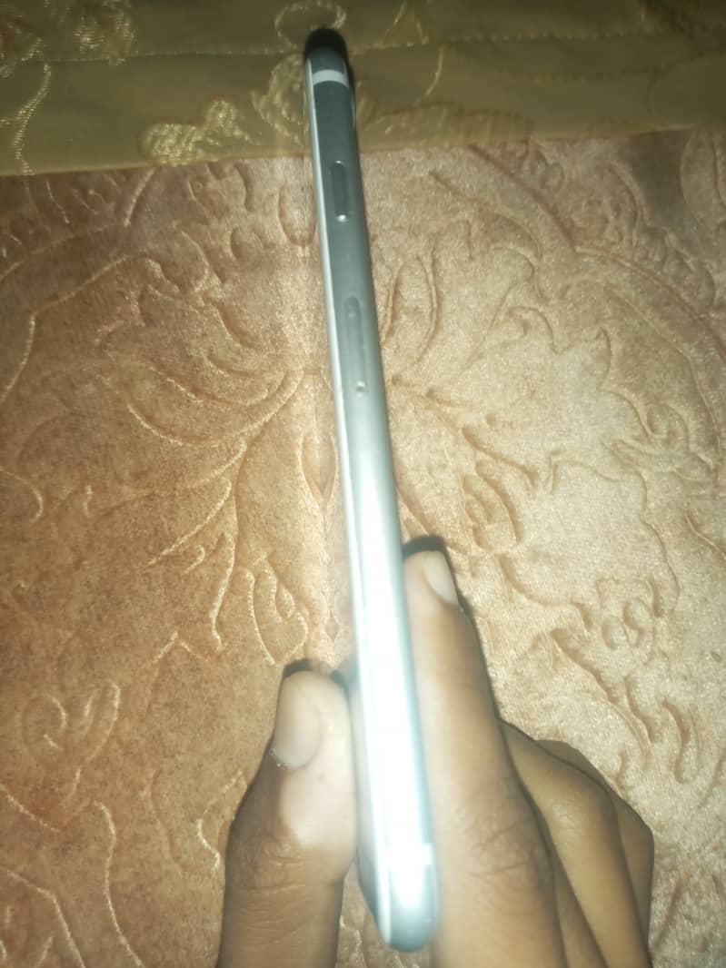 Iphone 7 all ok urgent sale 6