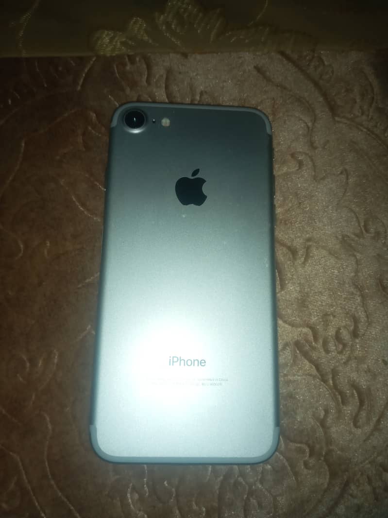 Iphone 7 all ok urgent sale 7