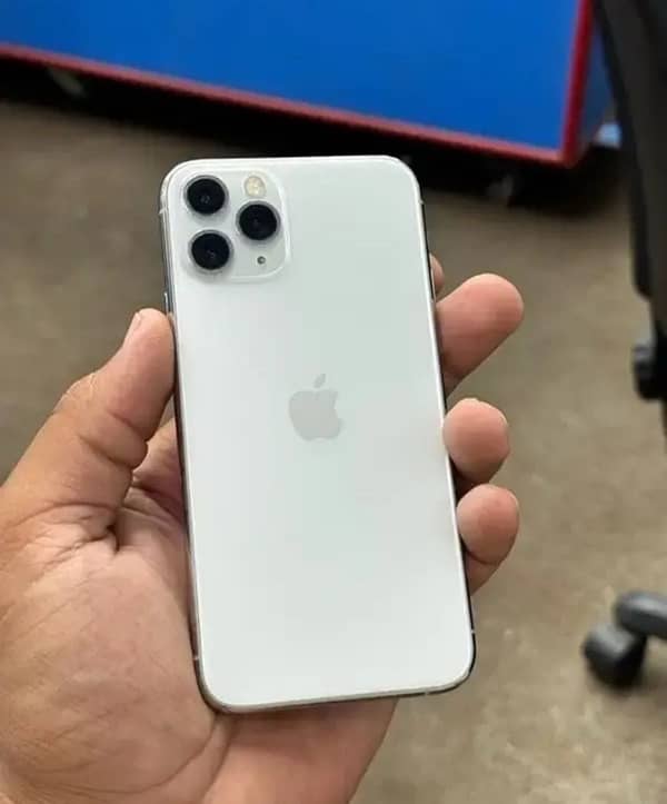 iphone 11 pro ( factory unlock ) non pta 1