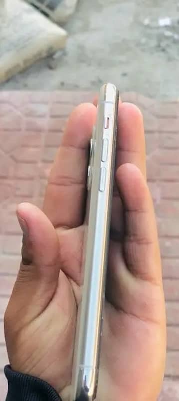 iphone 11 pro ( factory unlock ) non pta 2