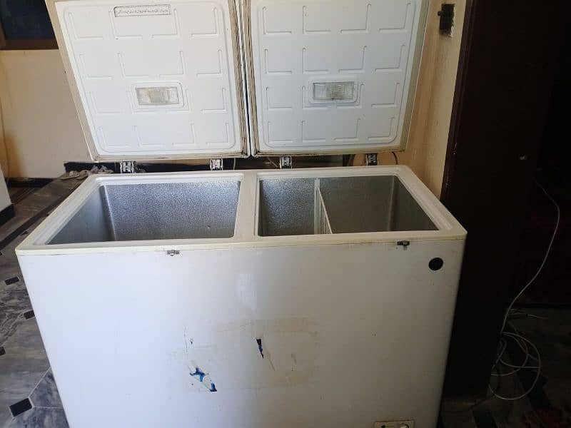 Home Used PEL Deep Freezer Available for sale 0