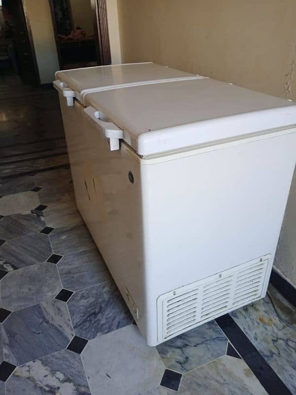 Home Used PEL Deep Freezer Available for sale 3