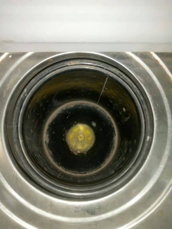 URGENTLY FOR SALE DRAYER  EXCELLENT WORKING CONDITION COPPER  WINDING 2