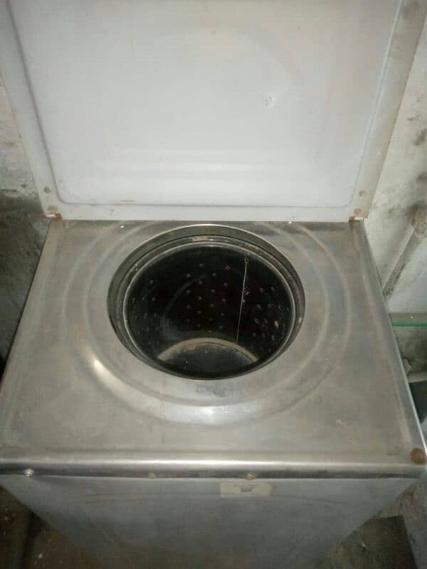 URGENTLY FOR SALE DRAYER  EXCELLENT WORKING CONDITION COPPER  WINDING 3