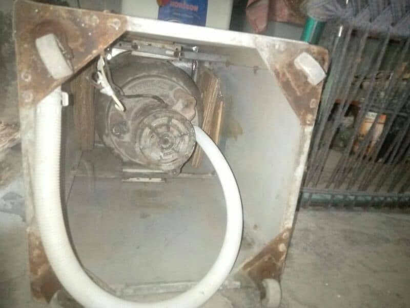 URGENTLY FOR SALE DRAYER  EXCELLENT WORKING CONDITION COPPER  WINDING 4