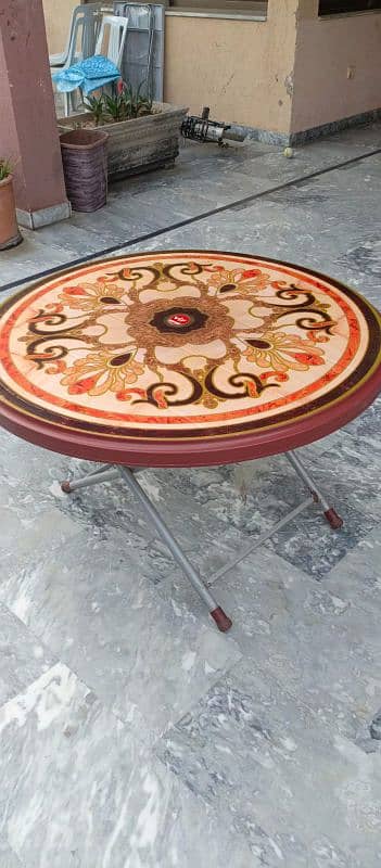 Folding Round Table 6