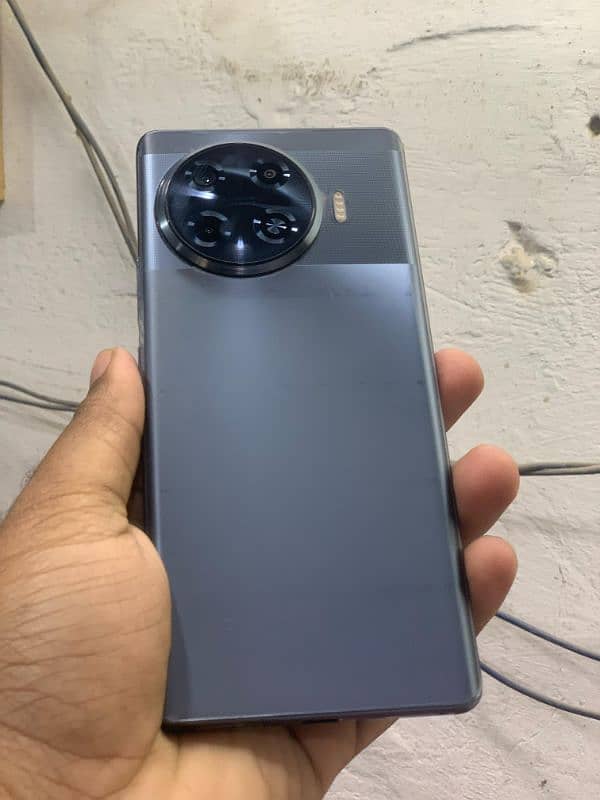 Tecno spark 20pro+ 8/256 with Box 2