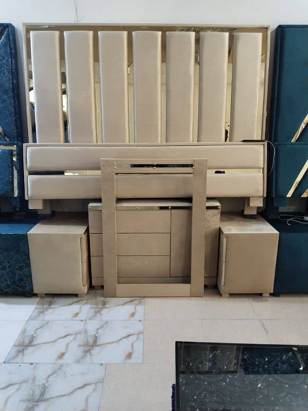 Bed set / Brand New Bed dressing and side tables in velvet fabric 17