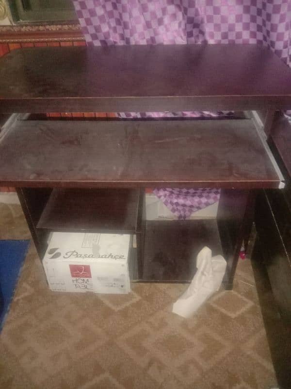 computer table 0