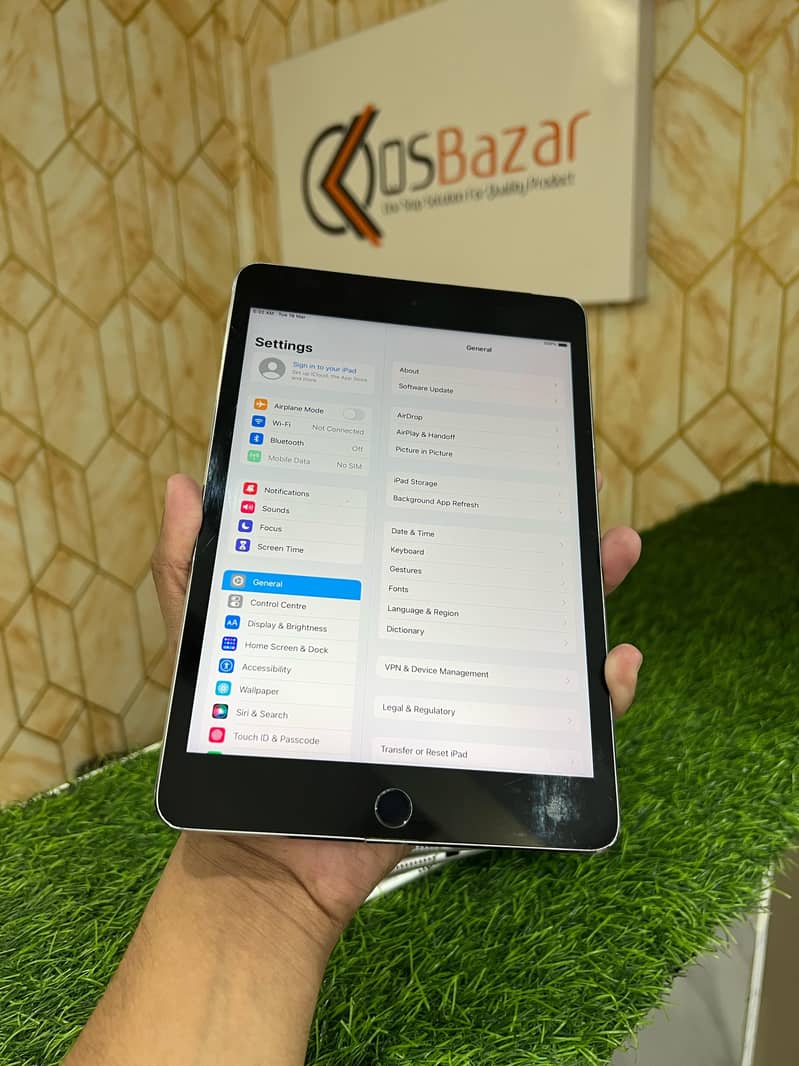 IPAD MINI 4 128 GB AVAILABLE 4