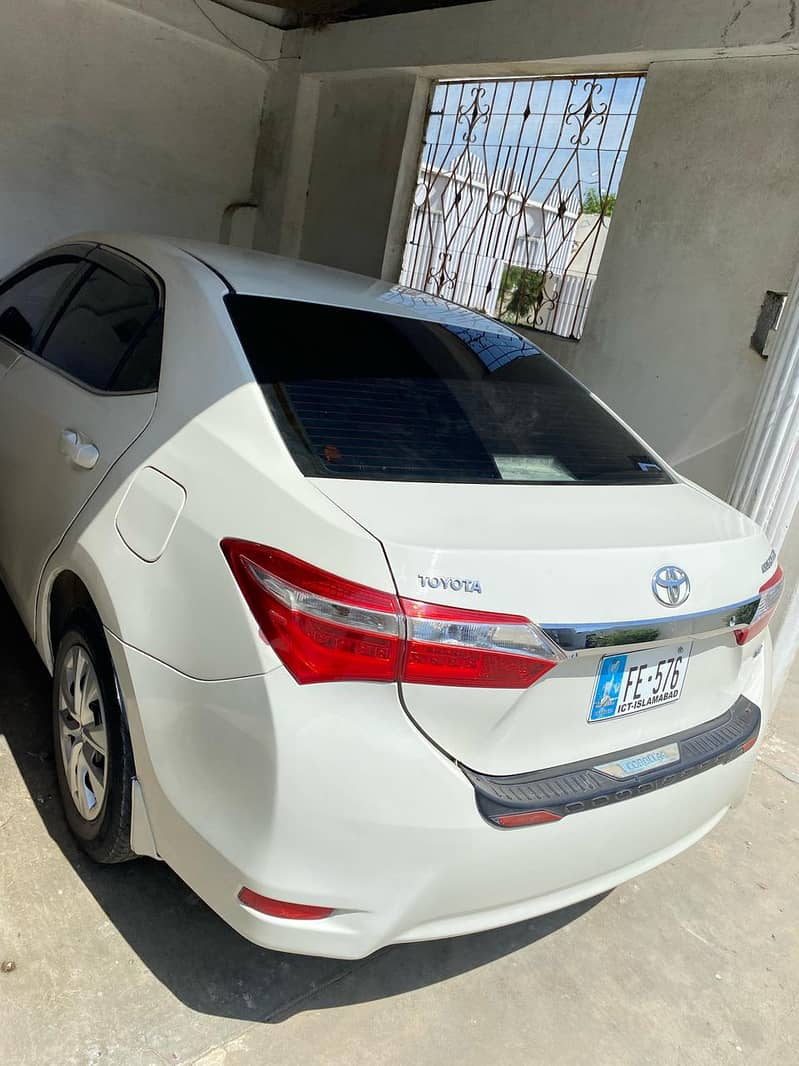 Toyota Corolla GLI 2015/2017 need to sell urgently/exchange possible 4