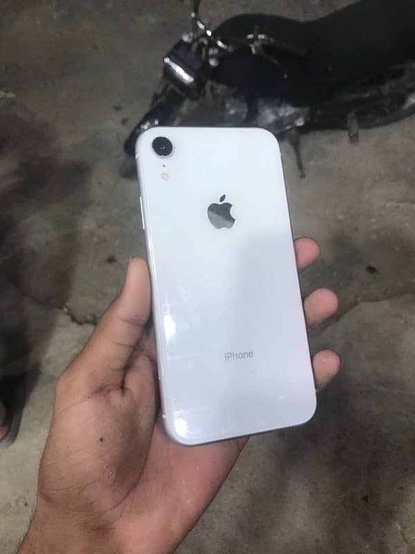 Iphone XR (64gb) factory unlock 0