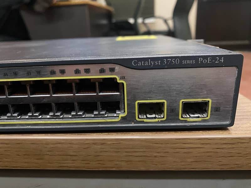 Cisco WS-C3750-24PS-S V08 24-Port Managed Switch with PoE 0
