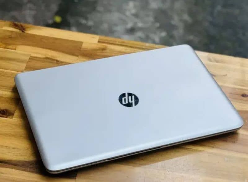 HP TOUCH SCREEN i5 7th Generation(Ram 8GB+ SSD 256GB)15 Display Numpad 0