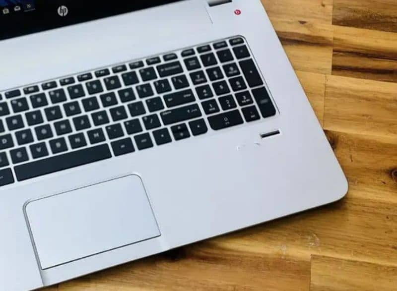 HP TOUCH SCREEN i5 7th Generation(Ram 8GB+ SSD 256GB)15 Display Numpad 4