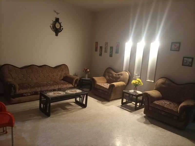 5 Seater sofa set Good condition price final 0