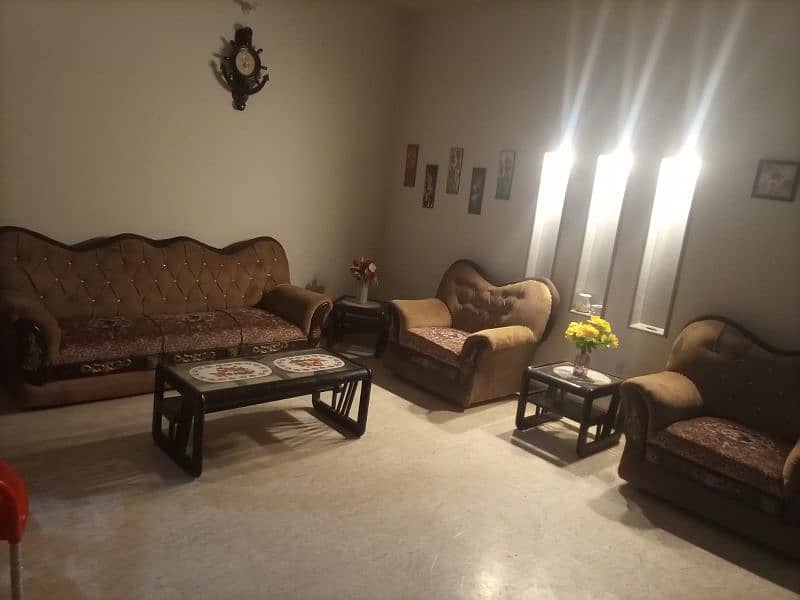 5 Seater sofa set Good condition price final 1