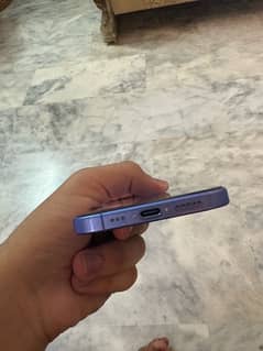 with box in Warentee of 1 year jv phone