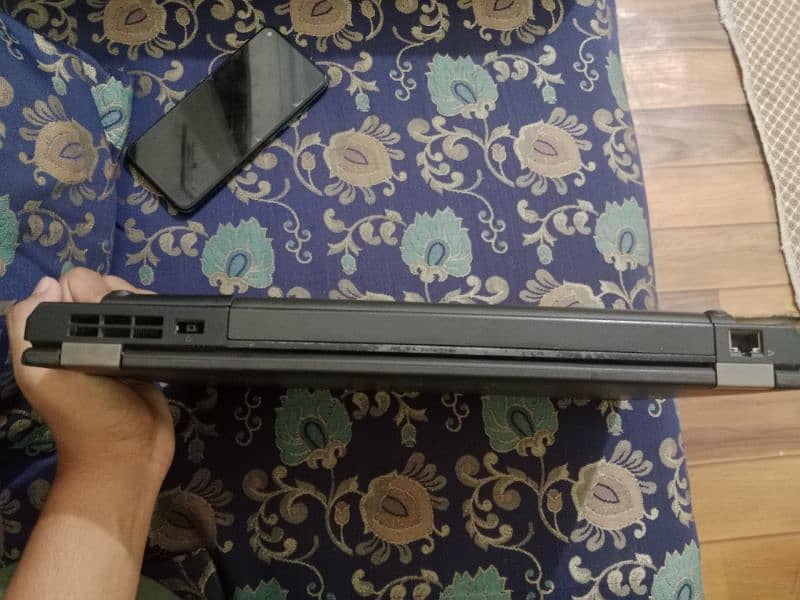 having 2 issues speaker and g button but g button work properly 6
