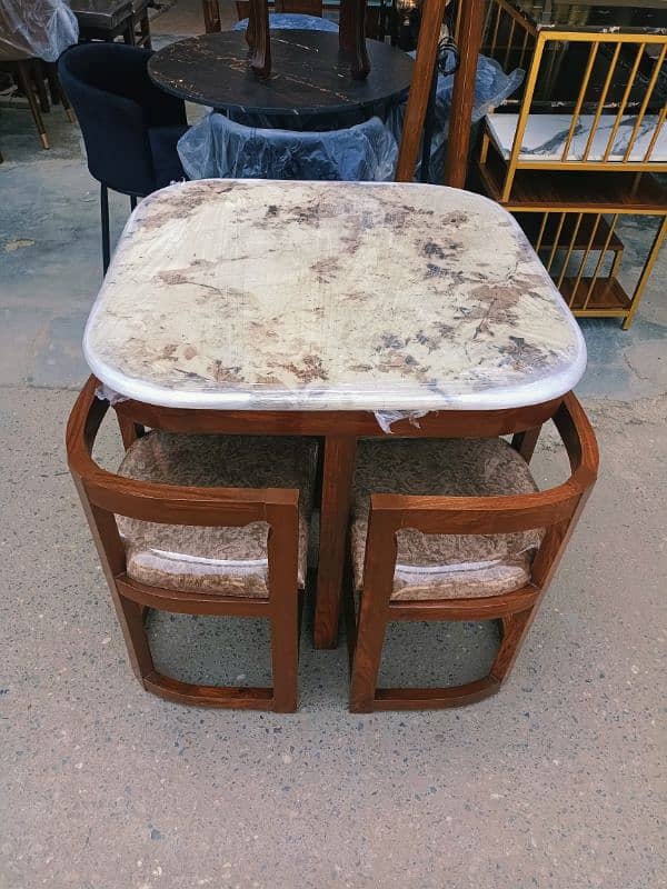 Dinning table / 4 seater / dine set / table set / 1