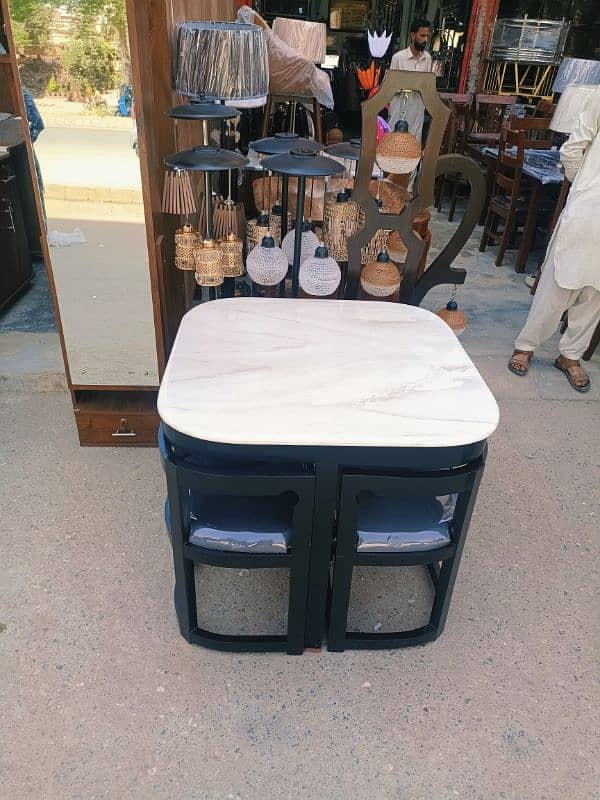 Dinning table / 4 seater / dine set / table set / 5