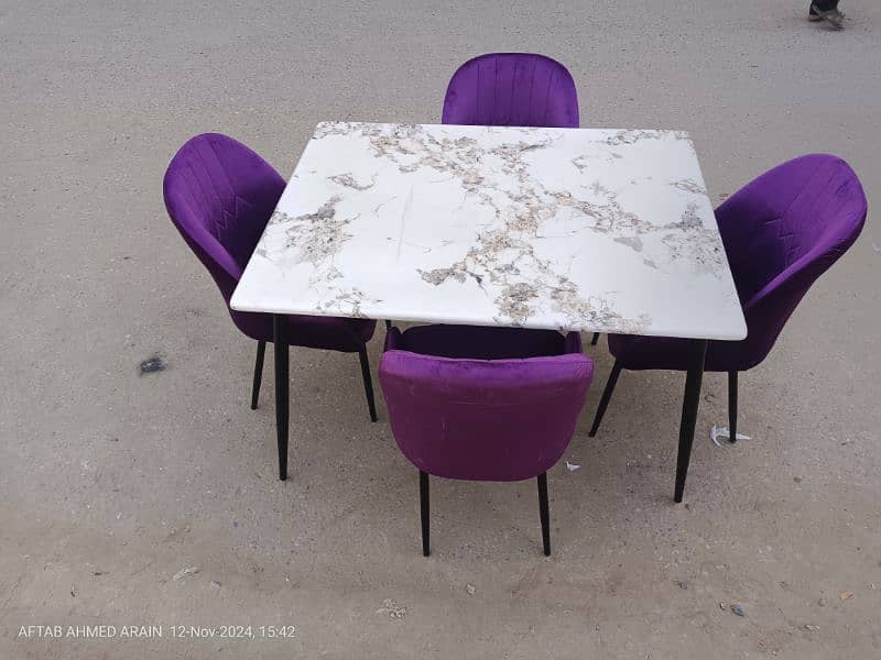 Dinning table / 4 seater / dine set / table set / 18