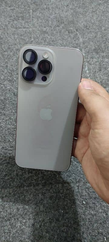 15 Pro Max 256GB 99% BH 51 Cycle 0
