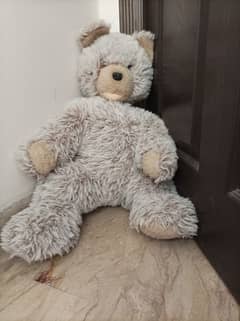 .  "3-Foot Teddy Bear | Like New | Soft & Cuddly | Great Price!"