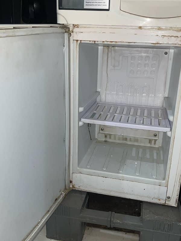Enviro Water Dispenser in Excellent condition 0