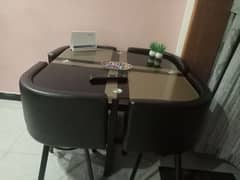 4 setes table new condition