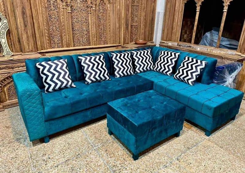L shaped sofa and 5 Setter and 7 Setter 11