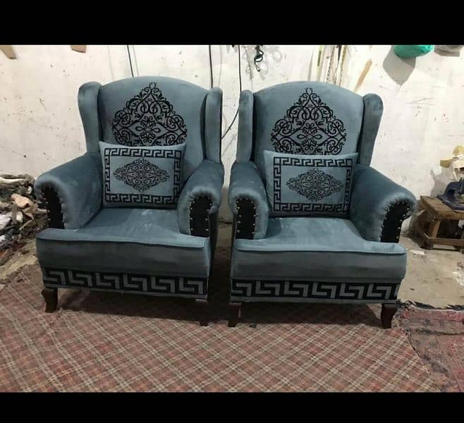 L shaped sofa and 5 Setter and 7 Setter 16