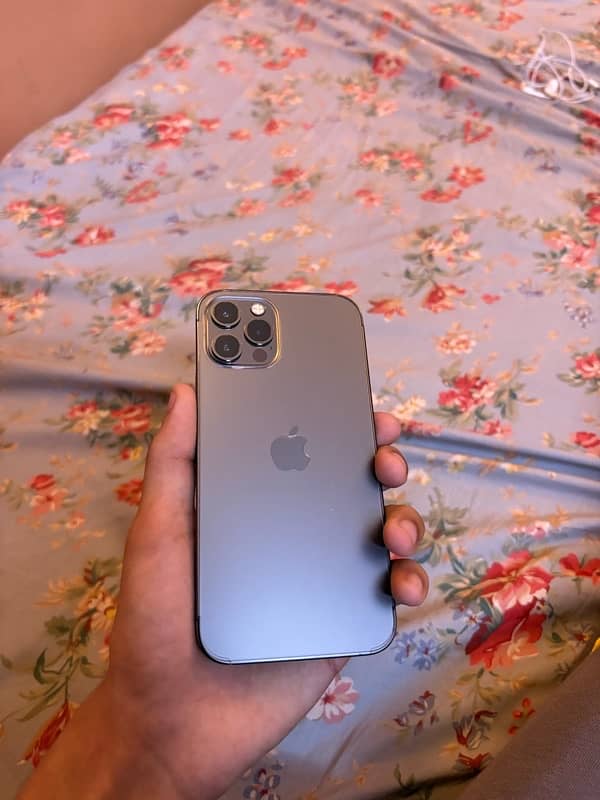 iphone 12 pro factory unlock/ exchange possible 0