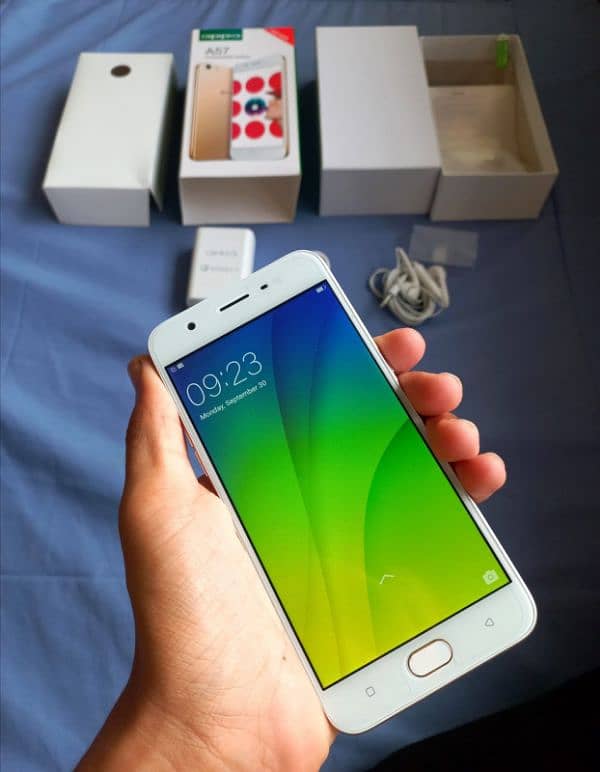 mobile Oppo A57, 6/128GB  complete box 1