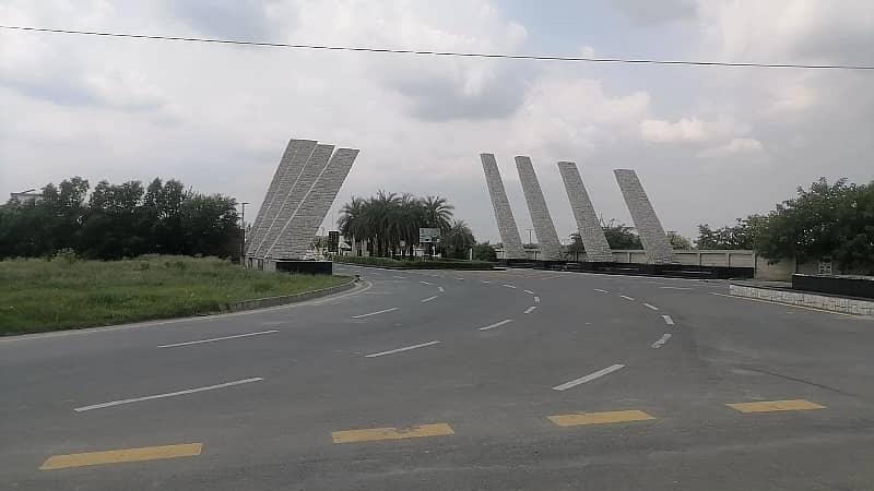 1 Kanal Plot For Sale At Canal Expressway 3