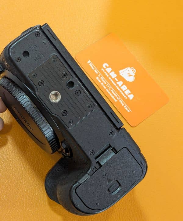 Nikon Z6, Good Condition, Shop Warranty available 7