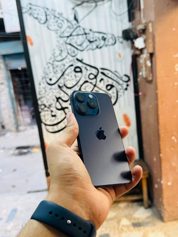 iphone 15 Pro 512GB Non PTA Full 4 Months Sim Time 0