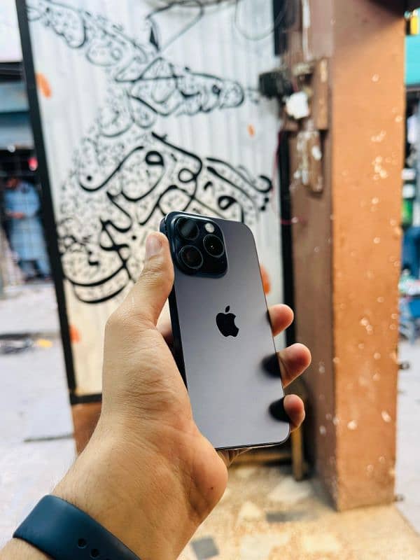 iphone 15 Pro 512GB Non PTA Full 4 Months Sim Time 2