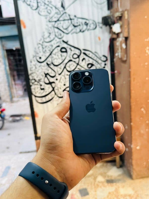 iphone 15 Pro 512GB Non PTA Full 4 Months Sim Time 11