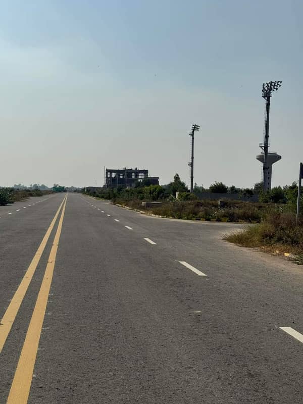 10 Marla Hot Location Plot Available For Sale 6