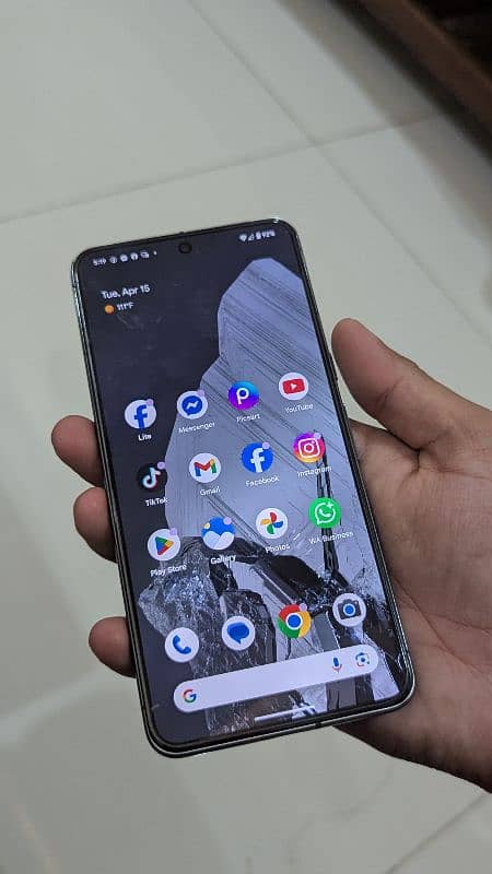 Google pixel 8 pro 1