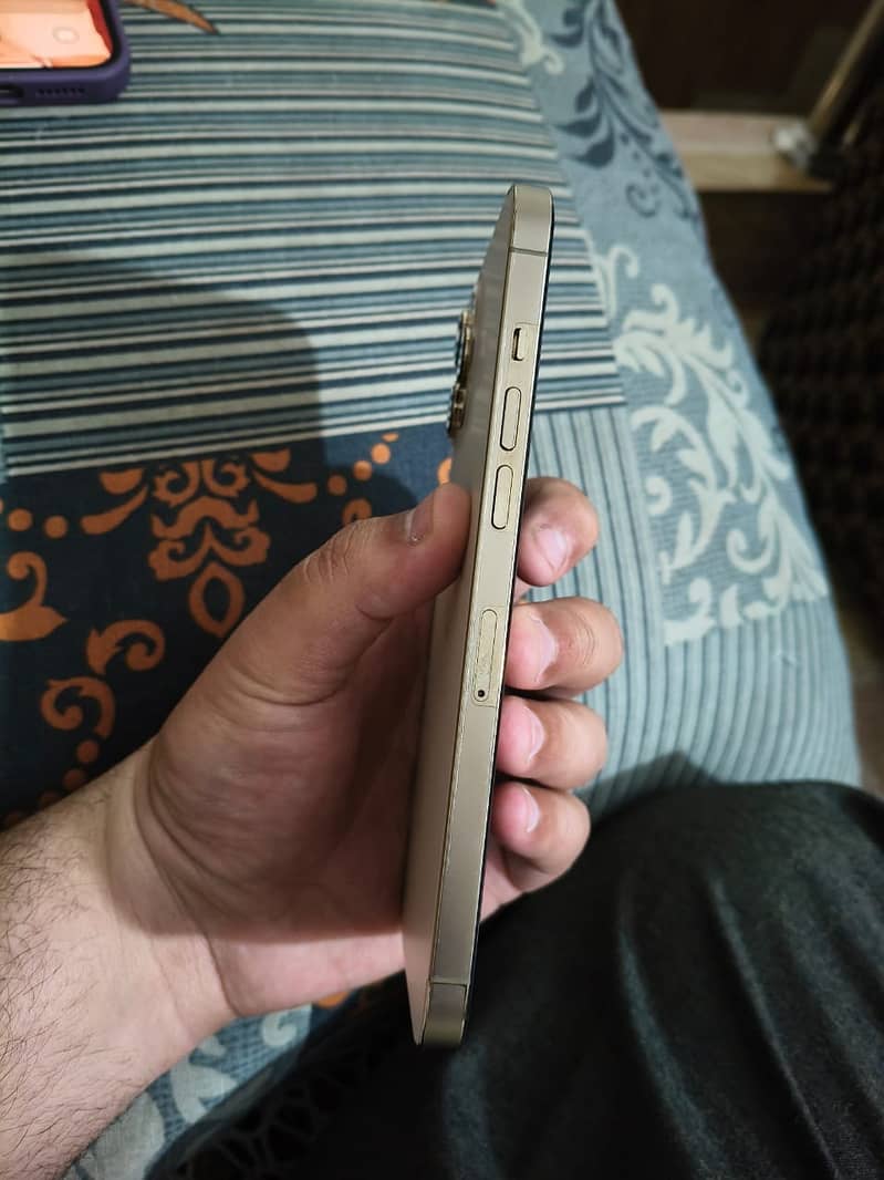 Apple iPhone 12 Pro Max dual  approved 7