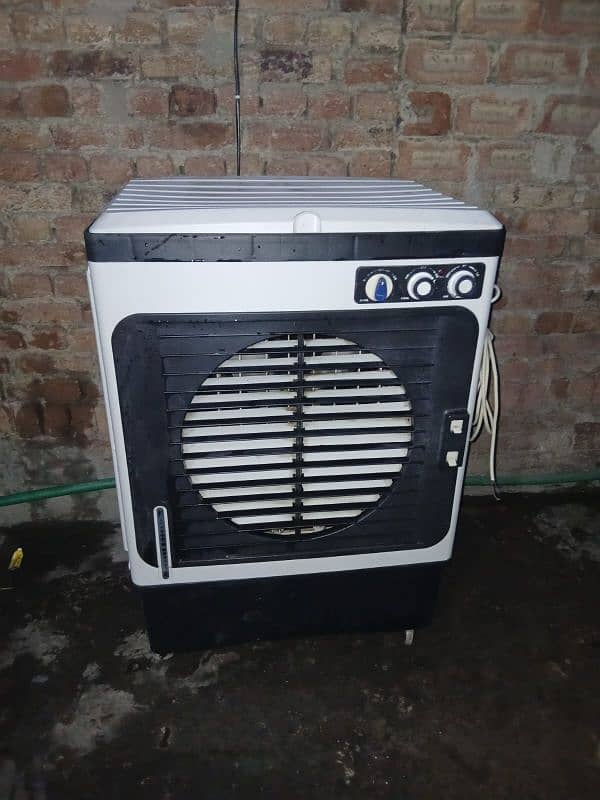 cooler for sale 10/10 condition 0