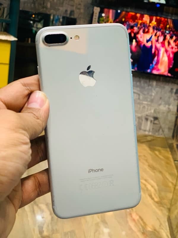 iPhone 7 Plus 0
