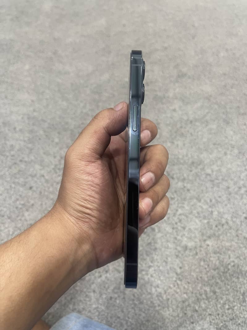Apple iPhone 12 Pro Max FU 2
